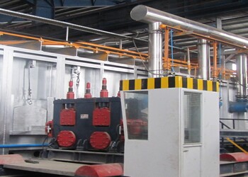 Furnace inlet roller table